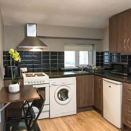 City Centre Self Catering Apartment *